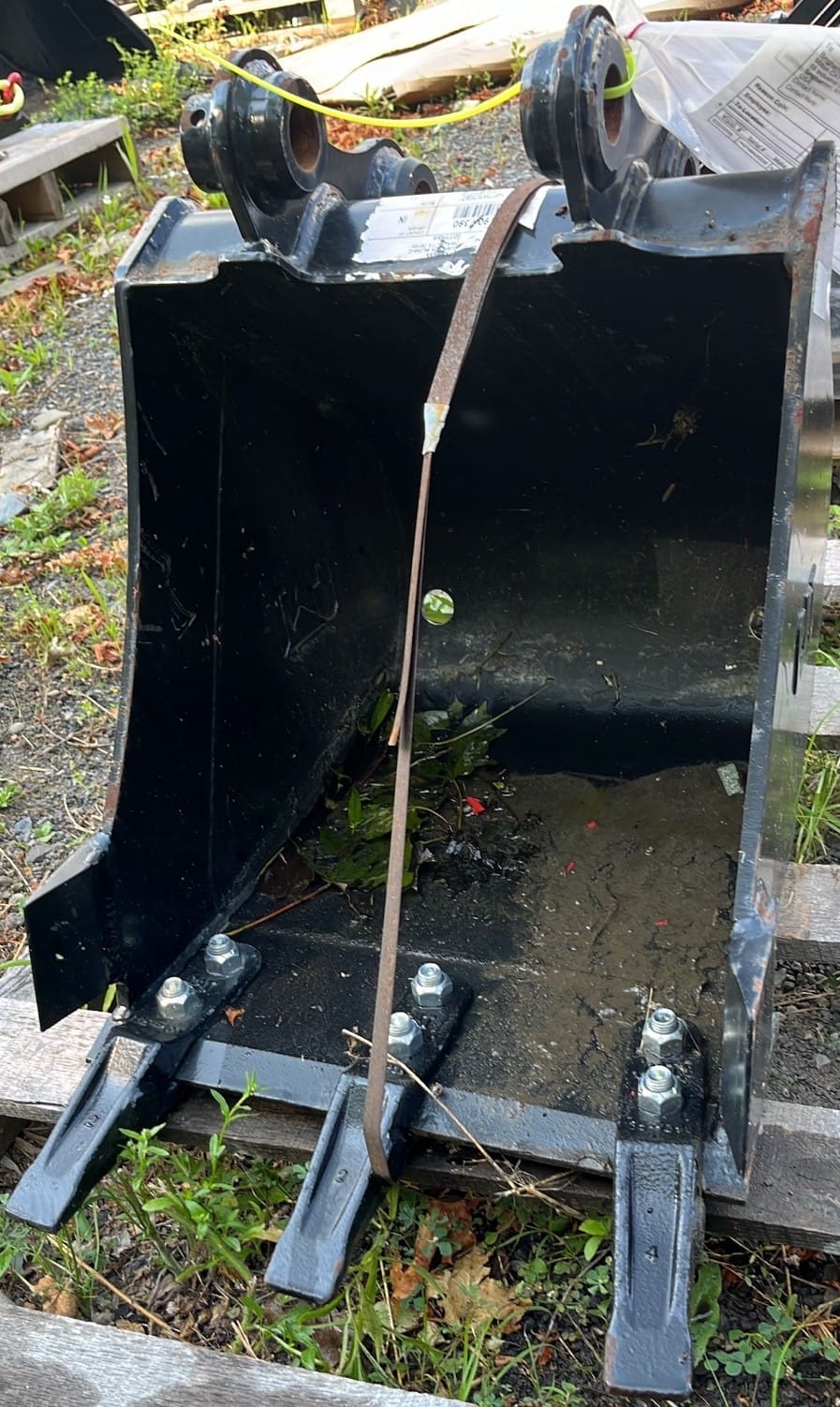 2022 CAT 302.5/302.7 18IN GP BUCKET