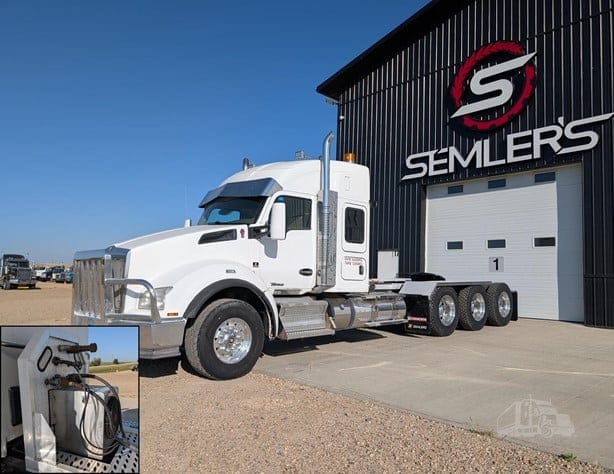 2015 KENWORTH T880