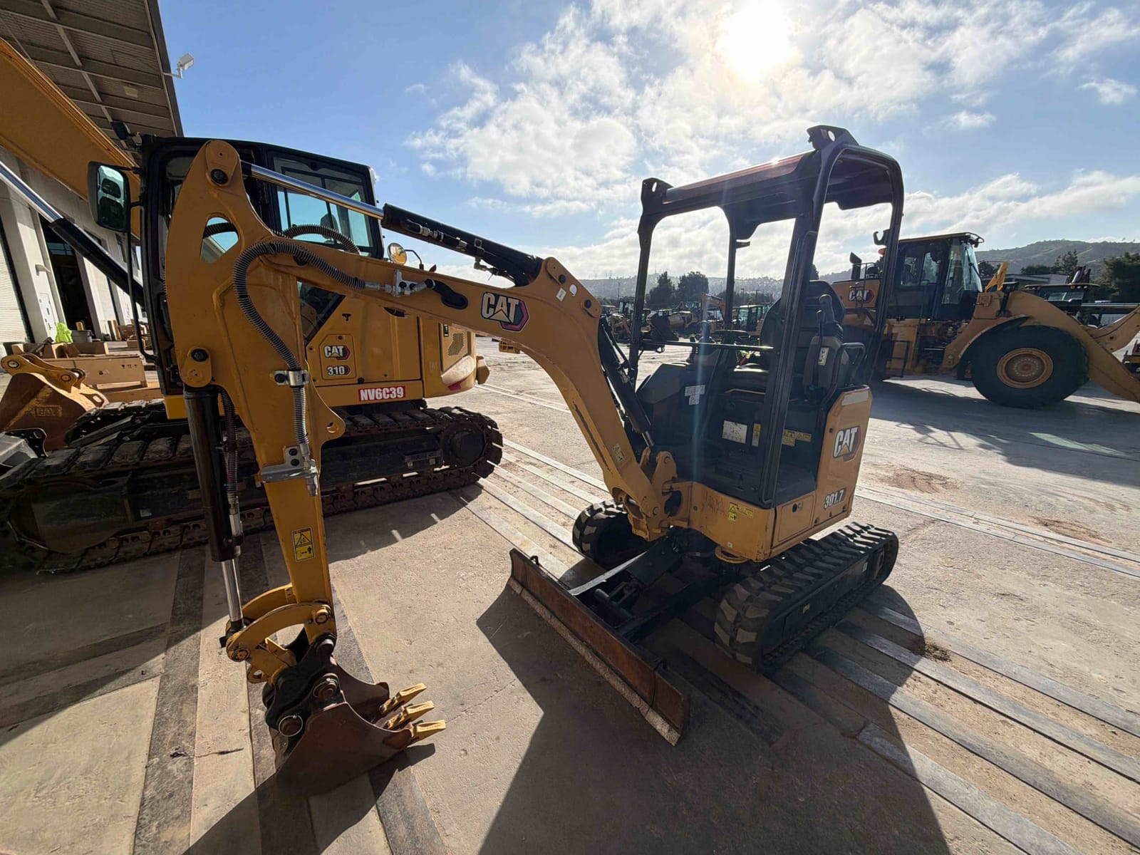 2022 Cat 301.705CR