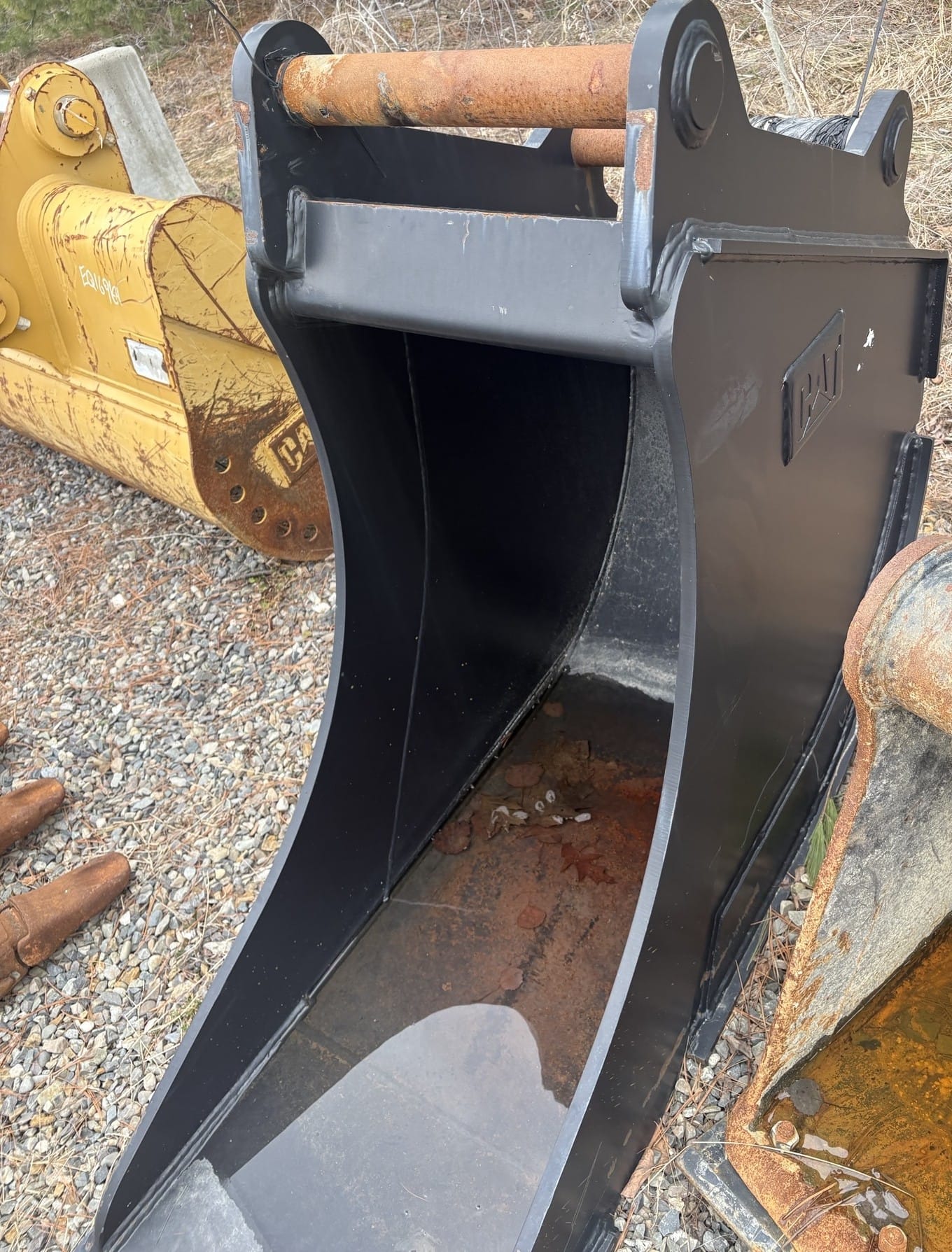 2023 CAT 320-325 24INCH TRENCHING BUCKET