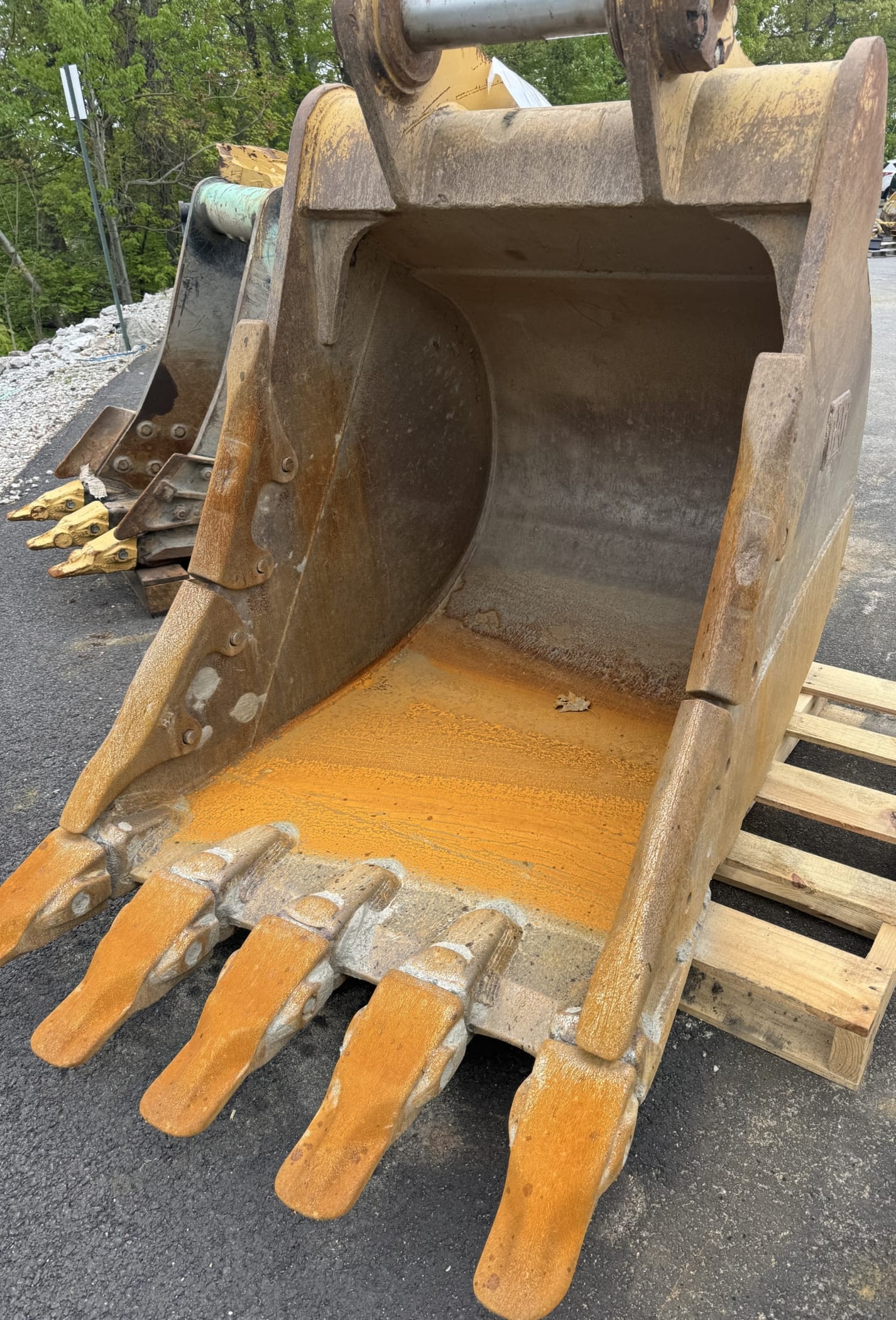 2022 CAT 326-335 42INCH SEVERE DUTY BUCKET