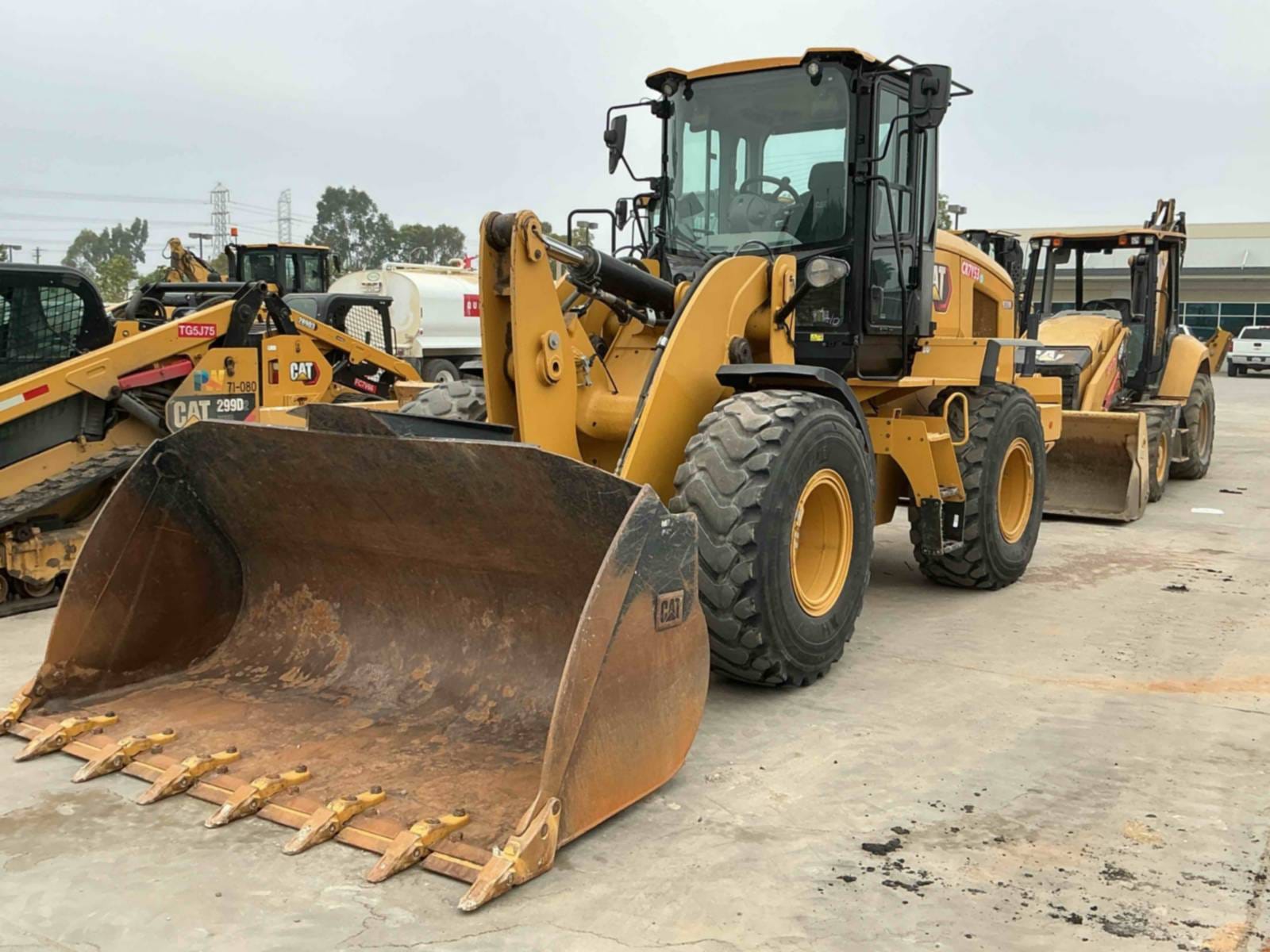 2021 Cat 930M