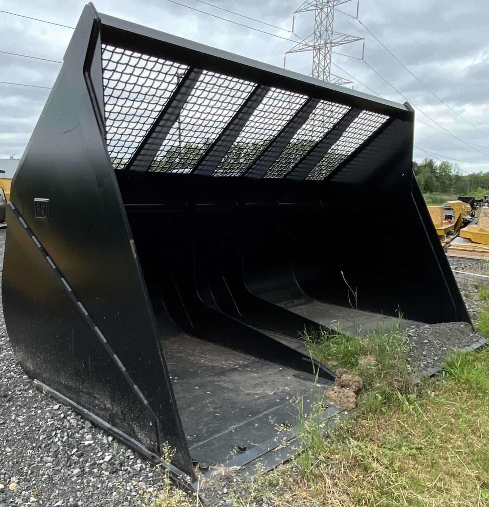 2023 CAT 966/972 9.25 CYD COAL BUCKET