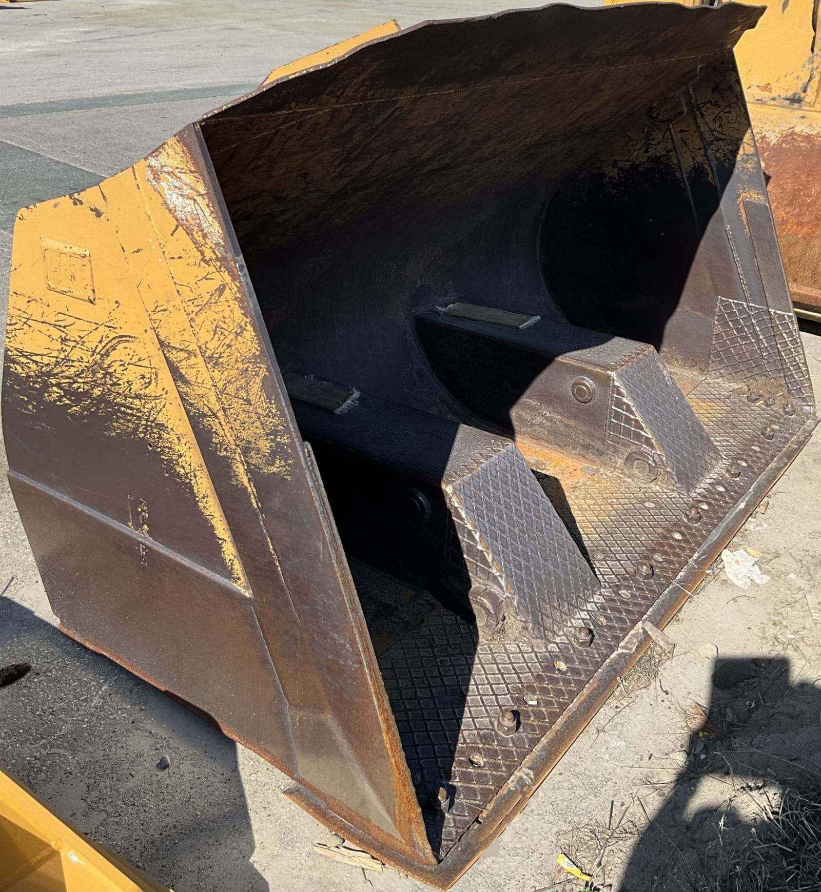 2003 CAT 966G HIGH TIPPING MATERIAL HANDLING BUCKET
