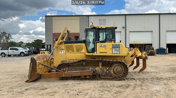 2018 KOMATSU D65EX-18