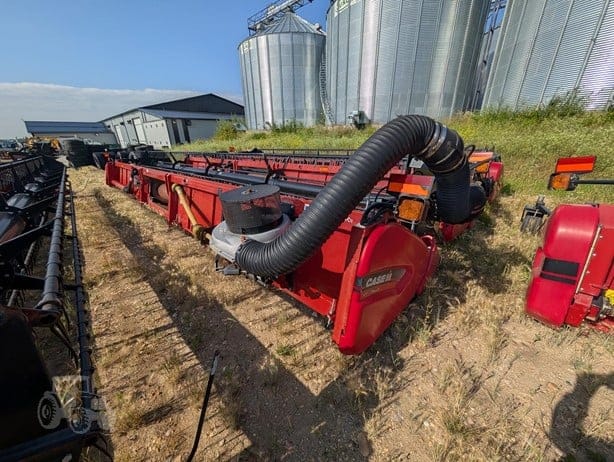 2011 CASE IH 3020