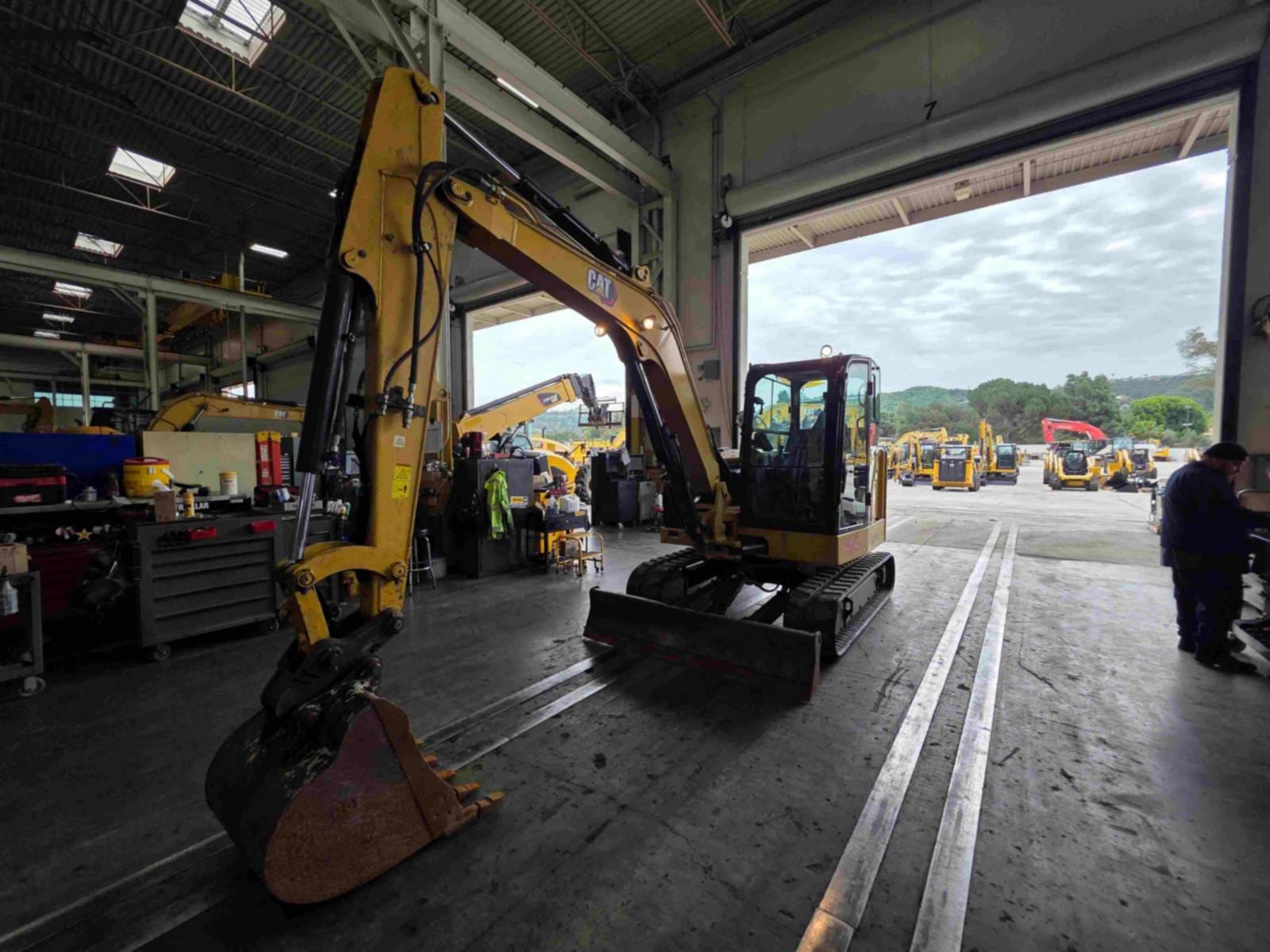 2022 Cat 306