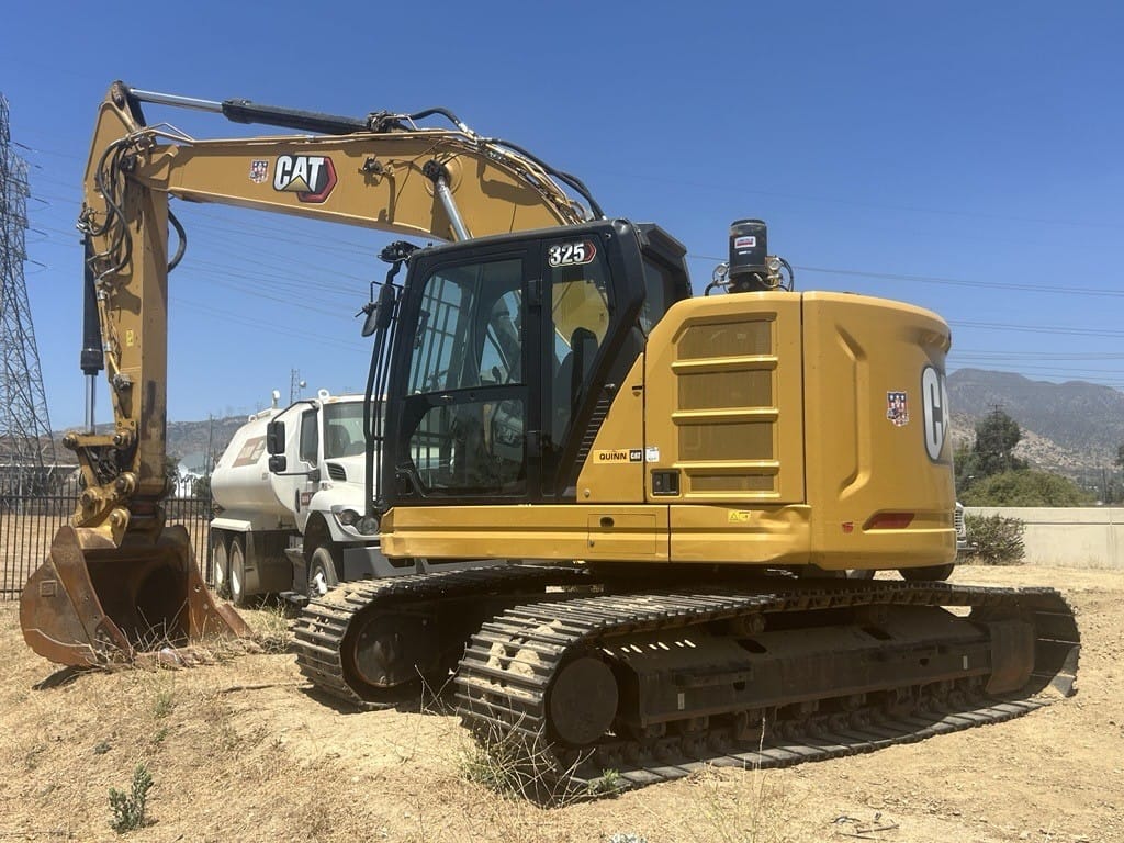 2024 Cat 325