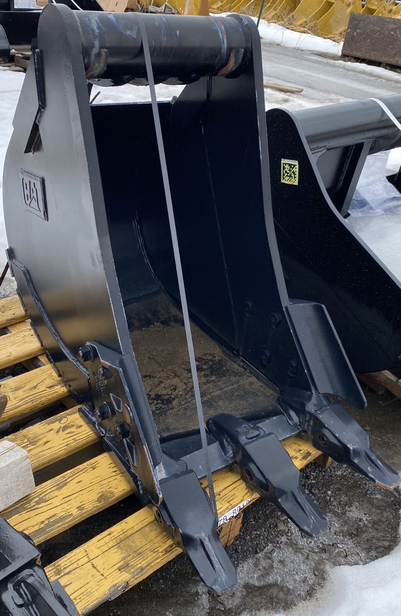 2022 CAT M314F-M322F 24" HEAVY DUTY BUCKET