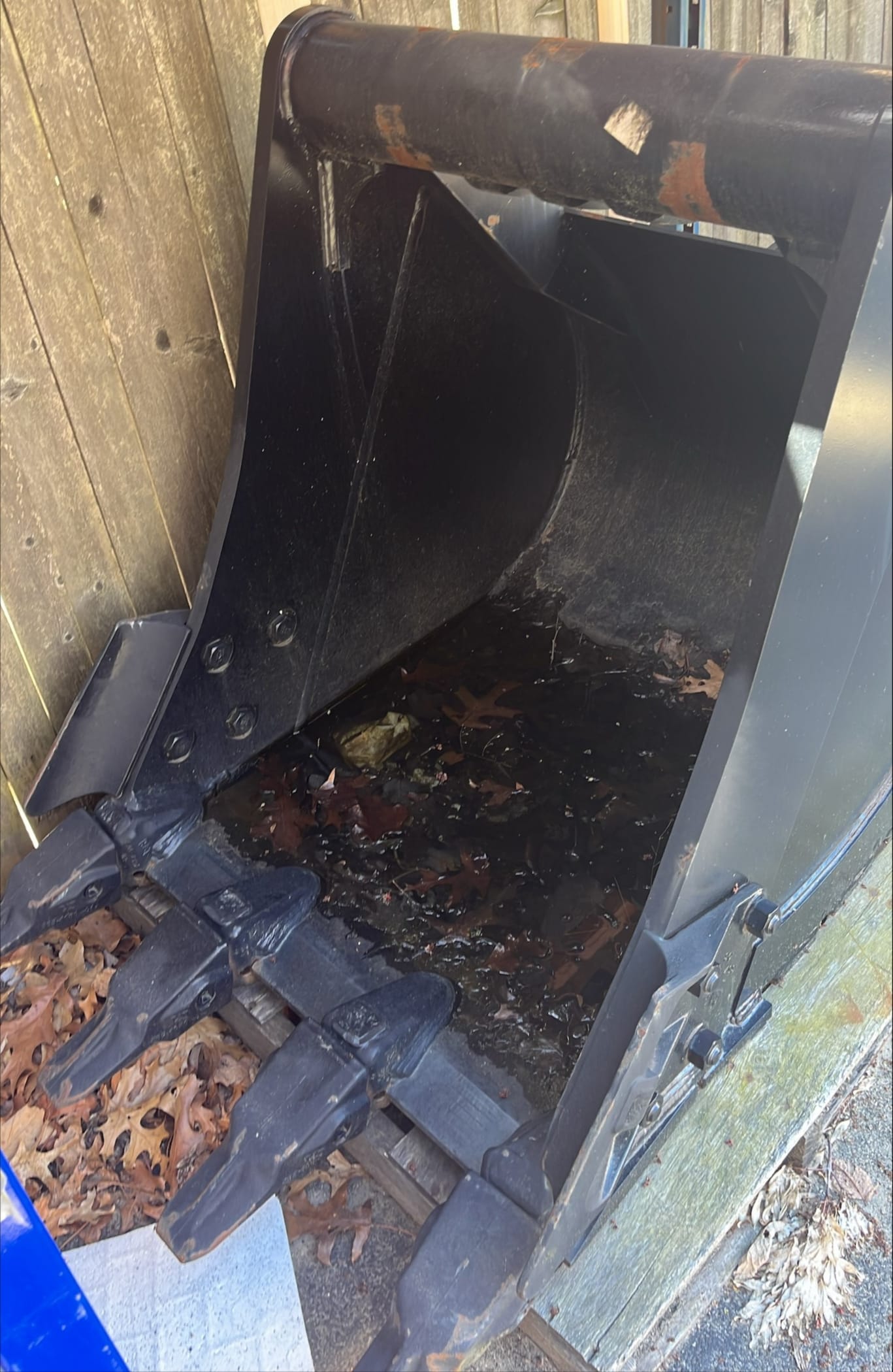 2021 CAT M314F-M322F 36" HD BUCKET, PIN LOCK