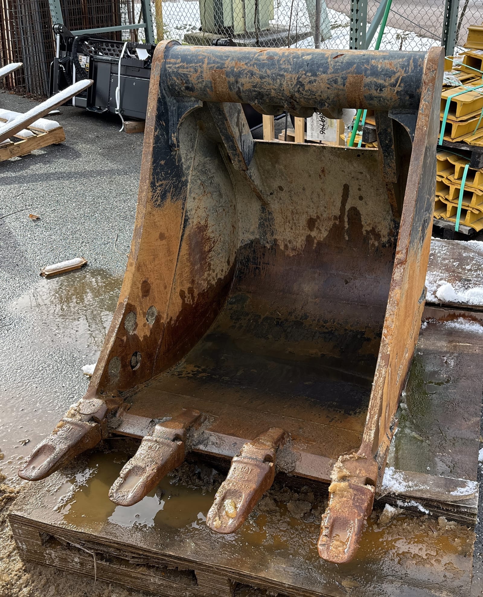 2016 CAT M314F/M318F/M322F 36" BUCKET