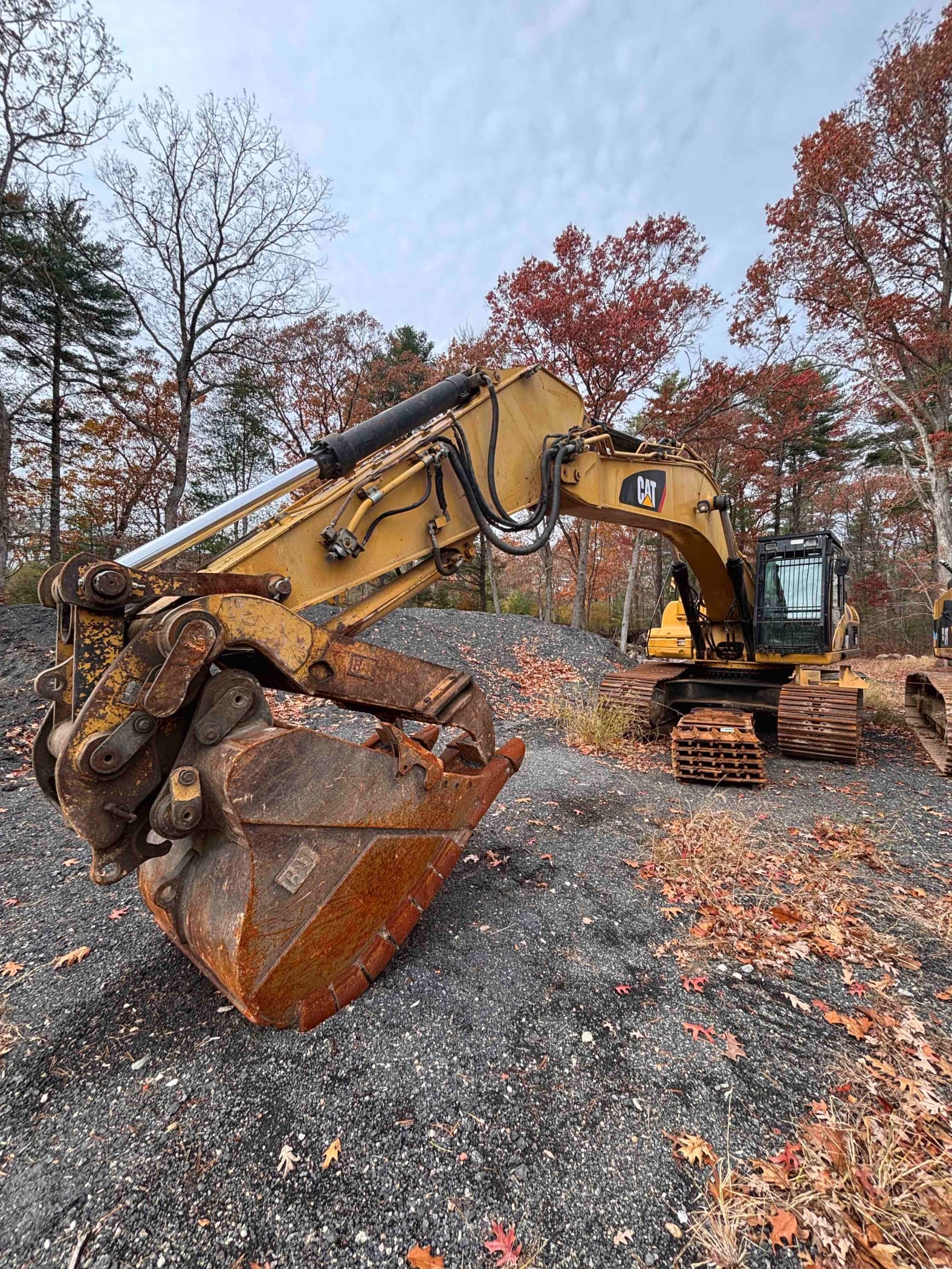 2008 CAT 330D L