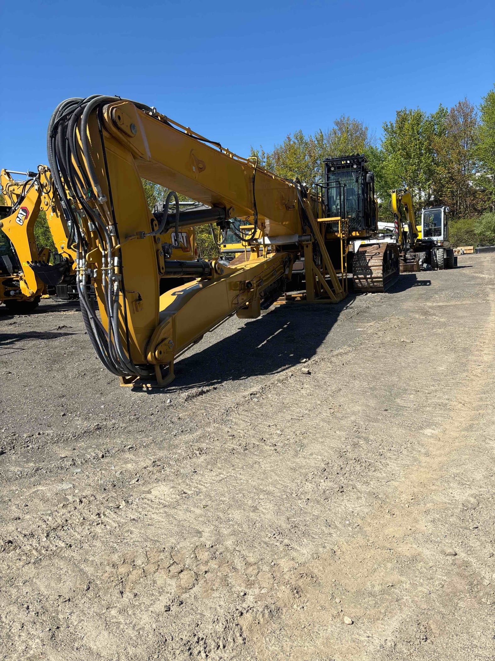 2024 CAT 340 UHD