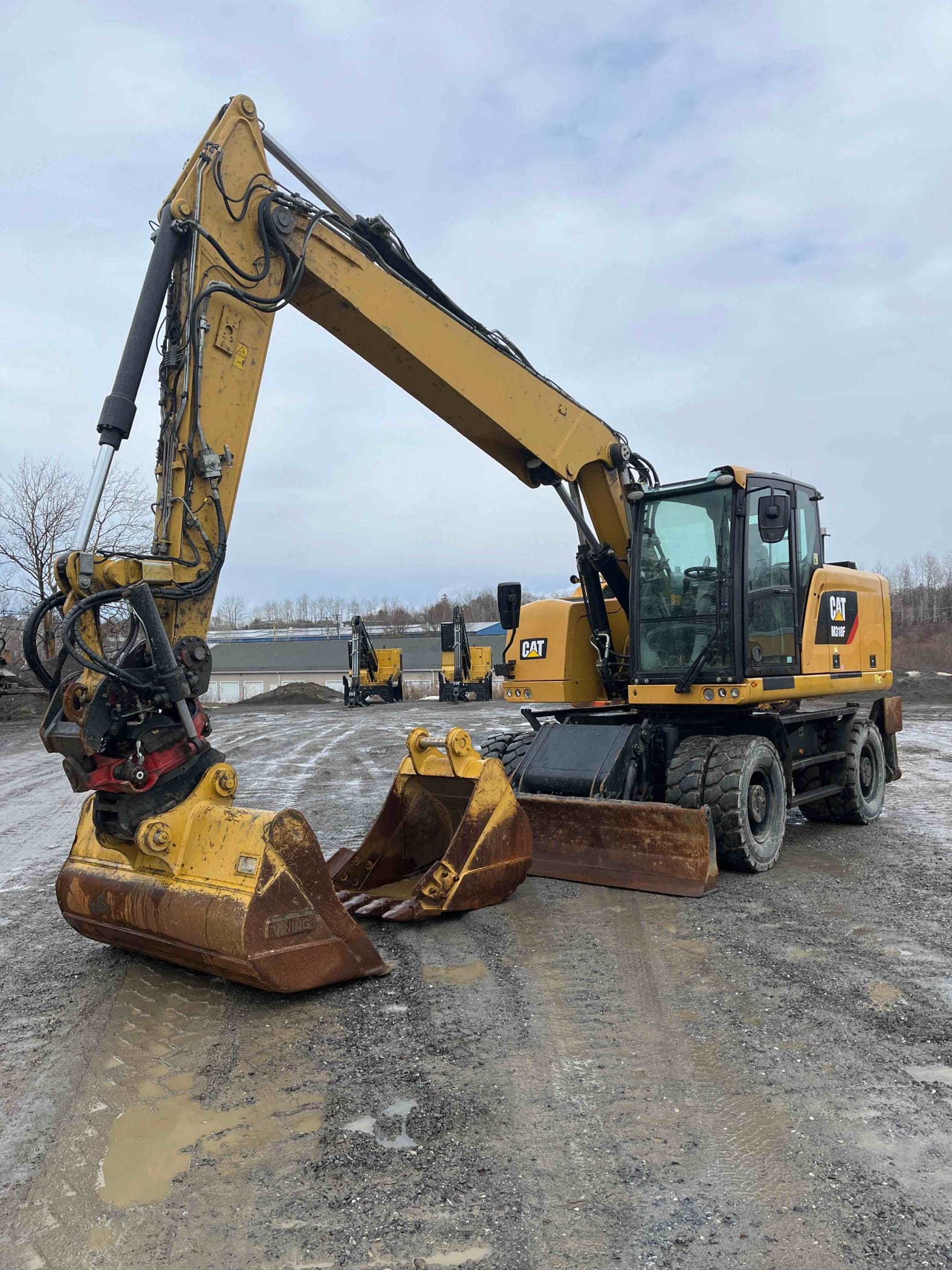 2018 CAT M318F