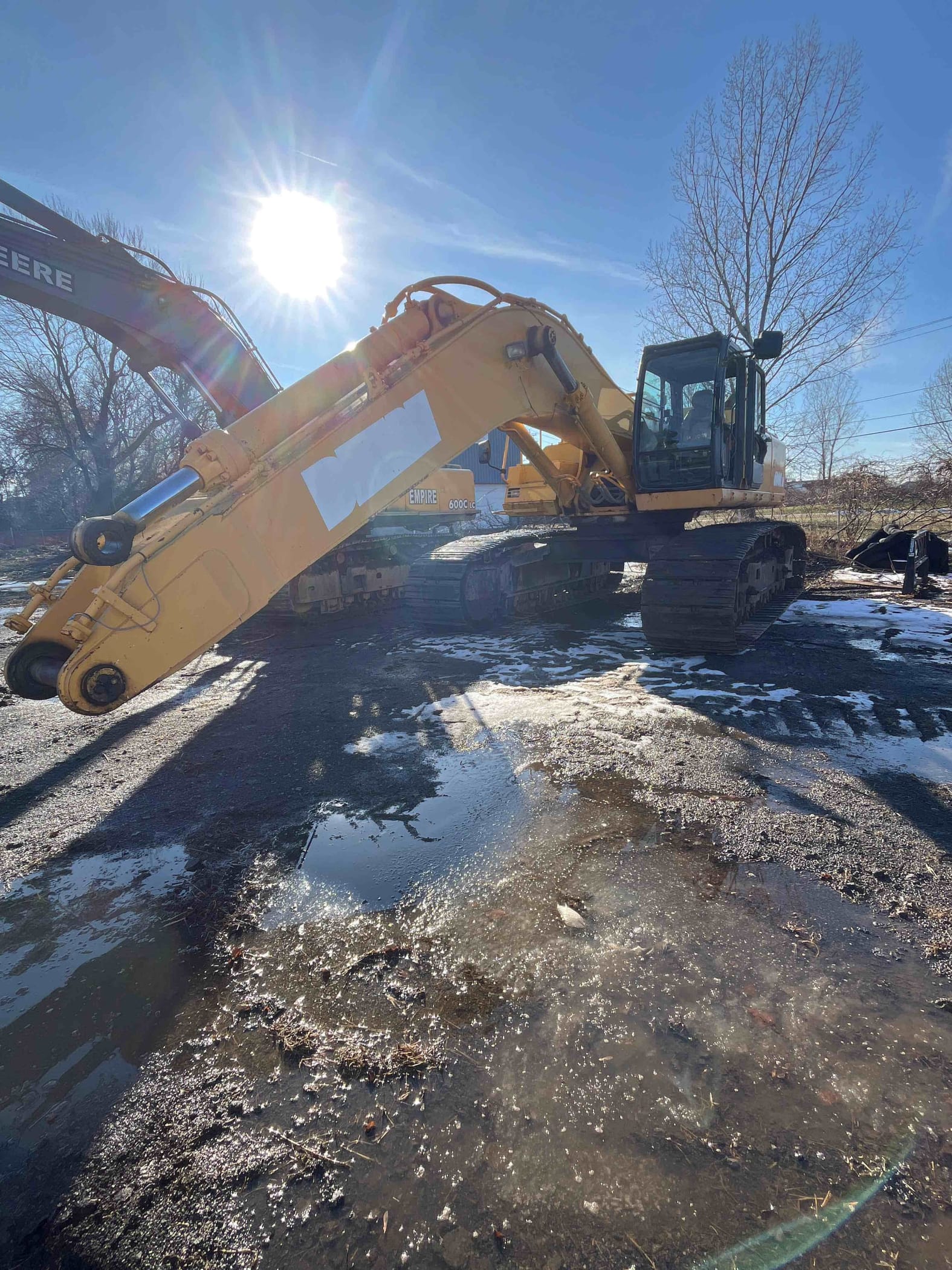 2005 JOHN DEERE 600C LC