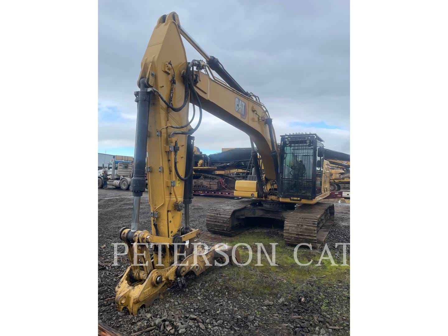 2023 Cat 323 Excavator