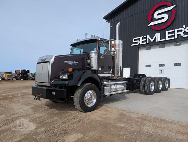 2014 WESTERN STAR 4900