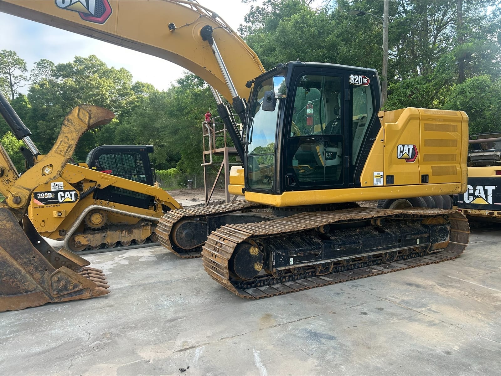 2023 Cat 320GC