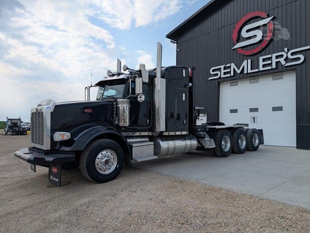 2015 PETERBILT 367