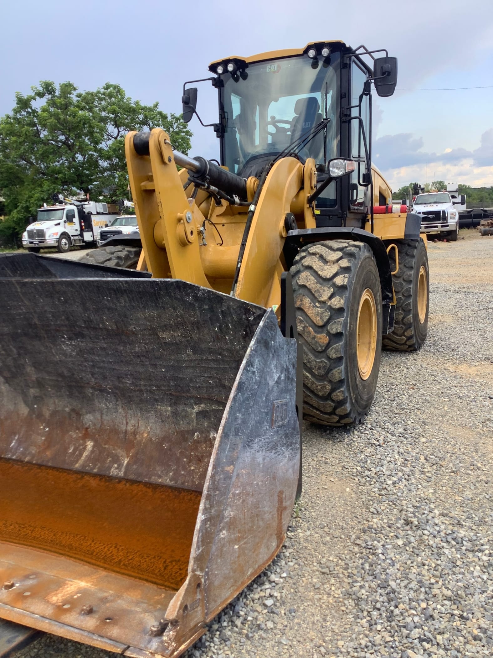 2024 Cat 938