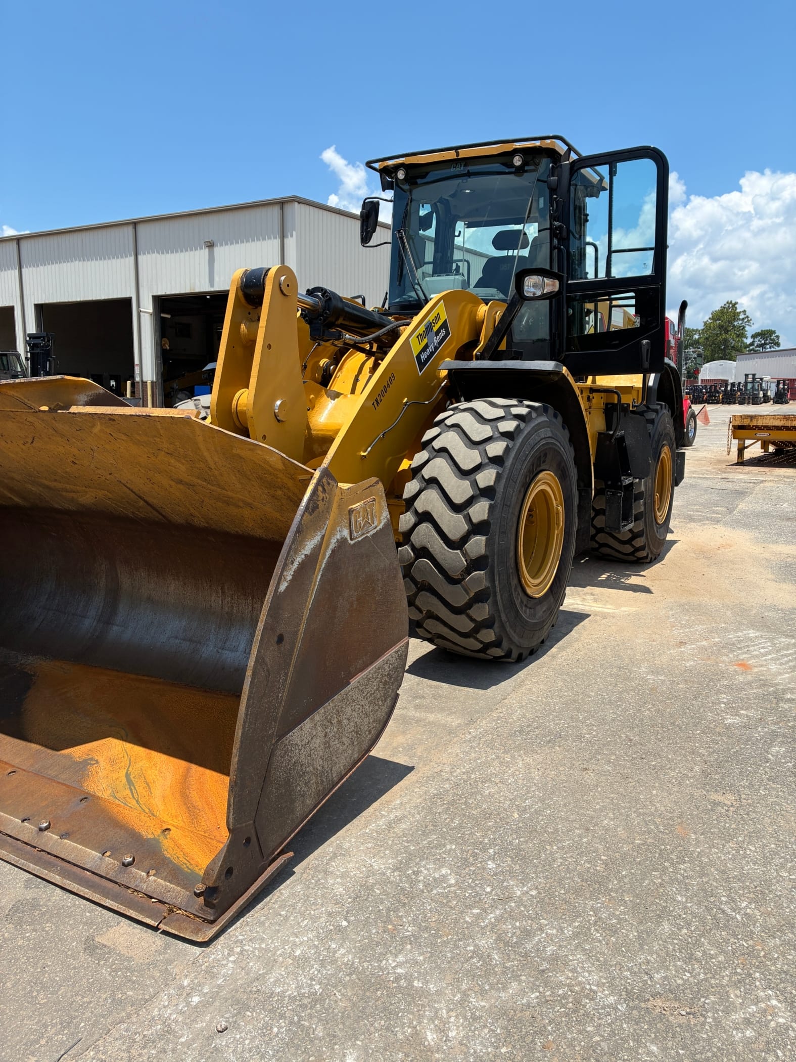 2023 Cat 950