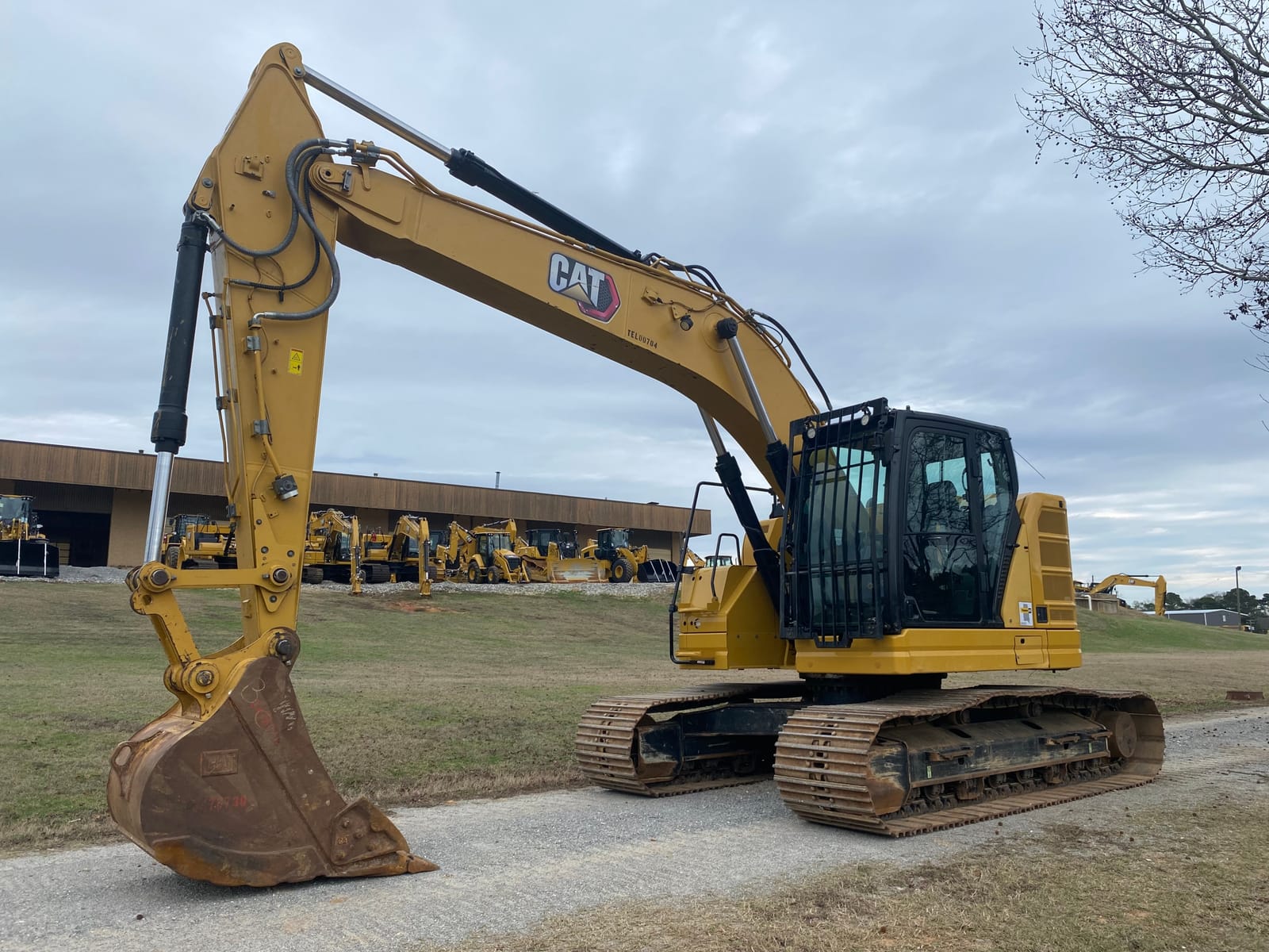 2021 Cat 325
