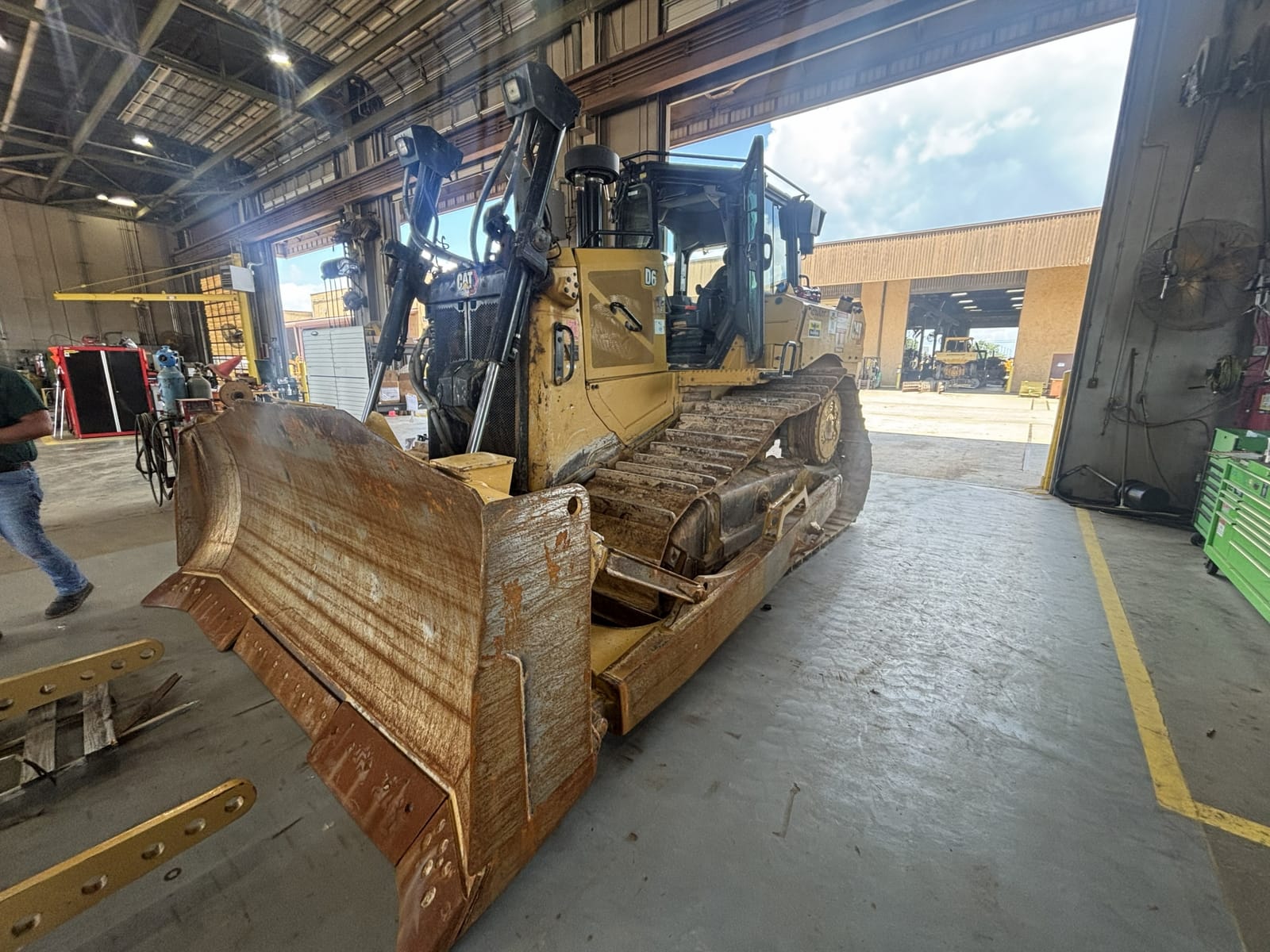2024 Cat D6