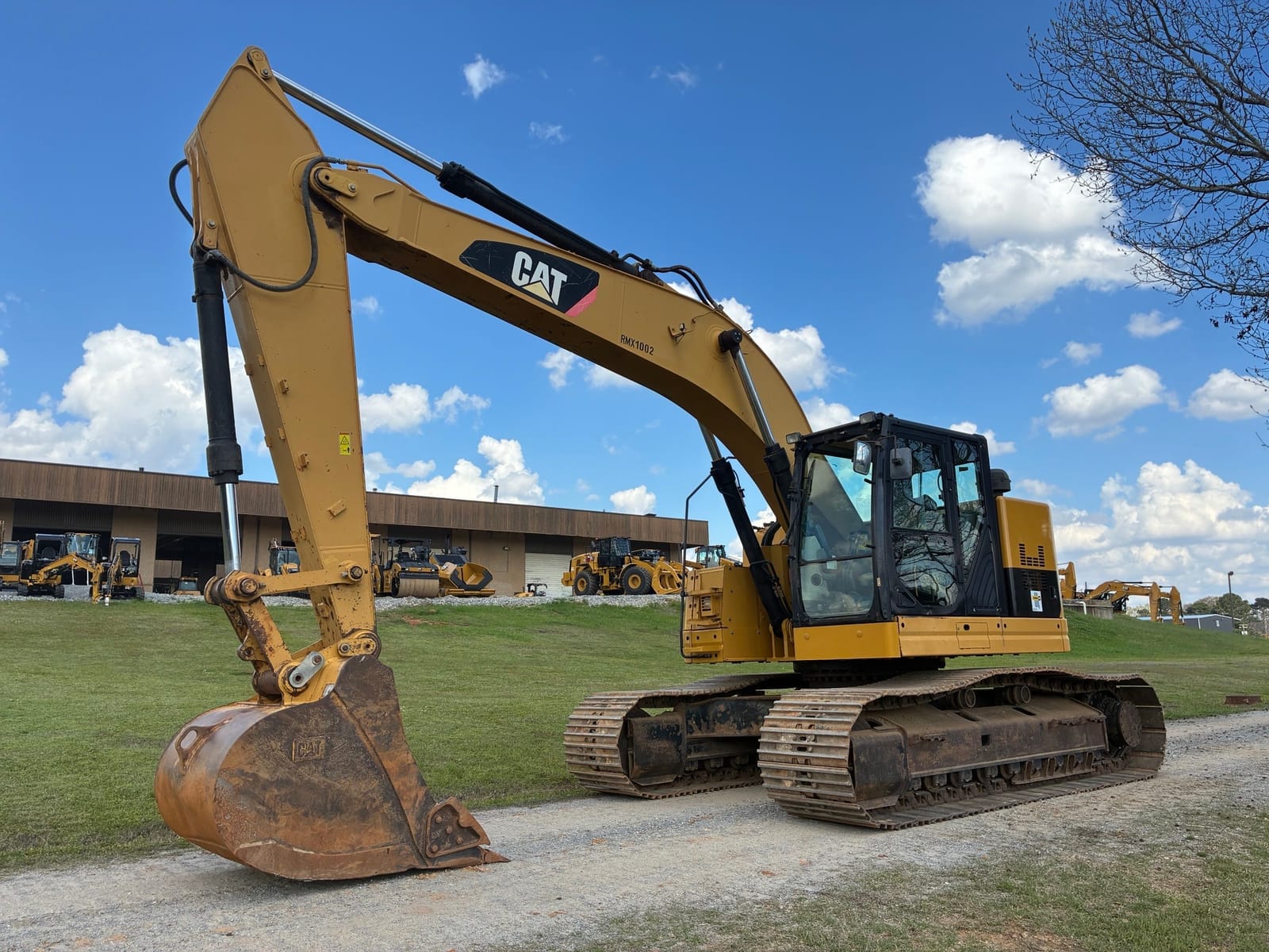 2014 Cat 328D