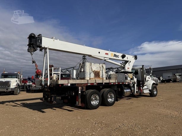 2014 ALTEC AC23-95B MOUNTED ON 2014 PETERBILT 382