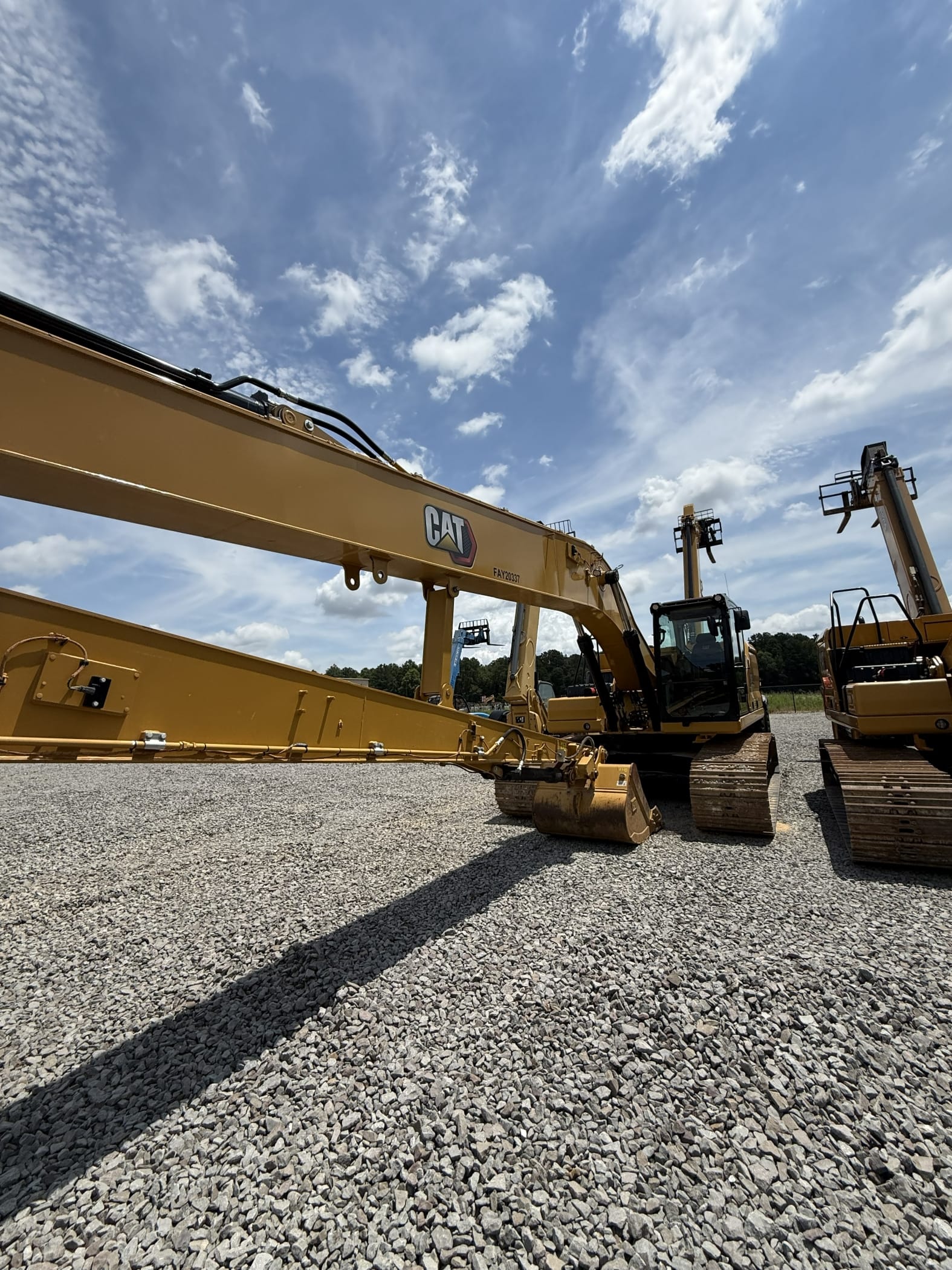 2025 Cat 326