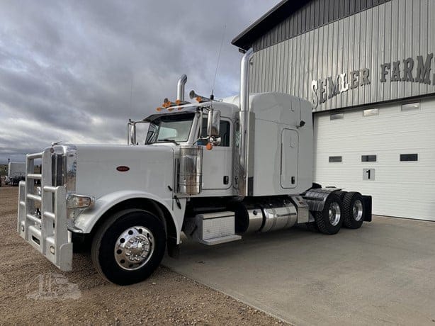 2019 PETERBILT 389