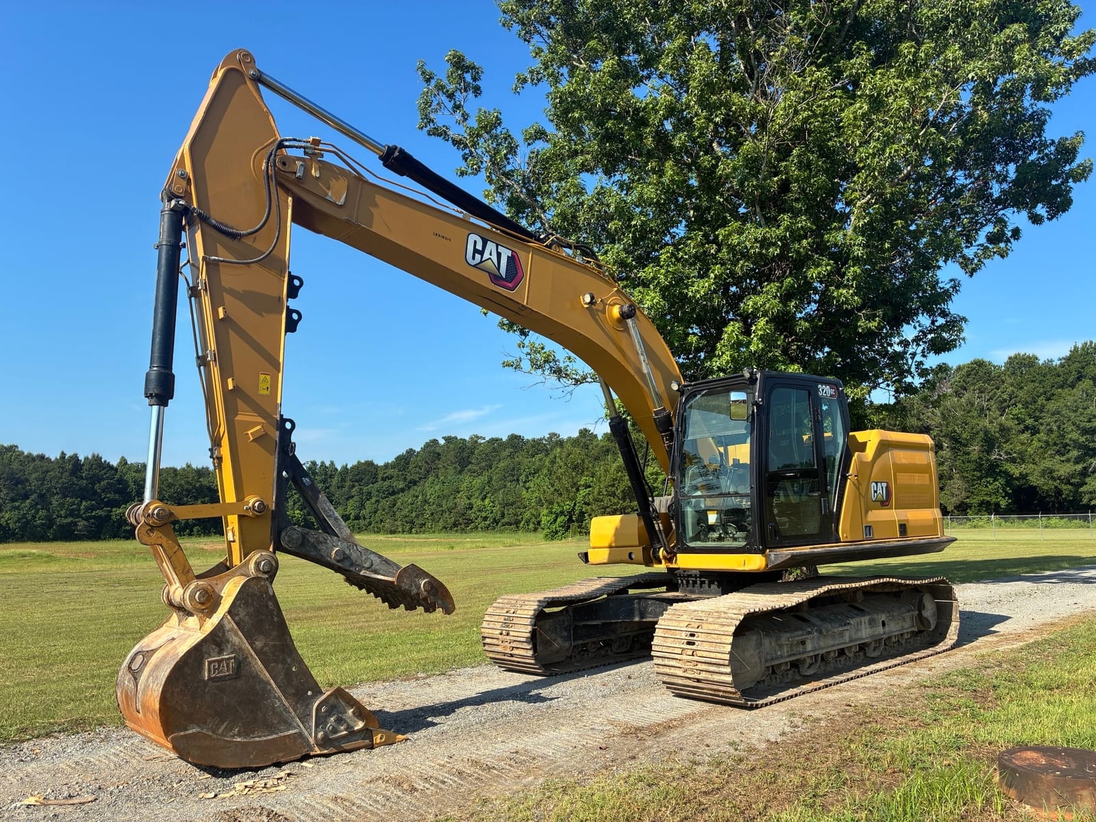 2022 Cat 320GC