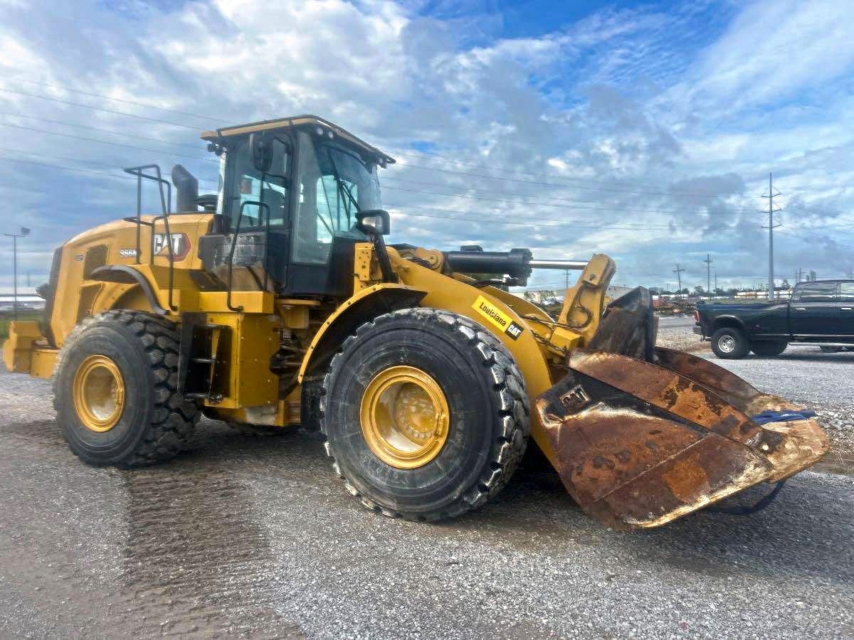 2022 Cat 966M