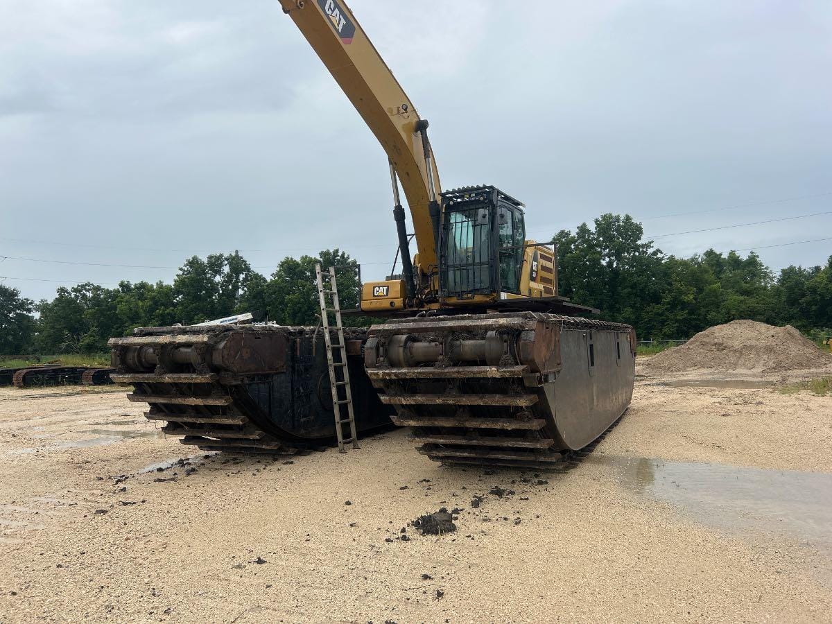 2019 Cat 330 LR