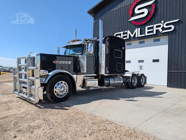 2018 PETERBILT 389