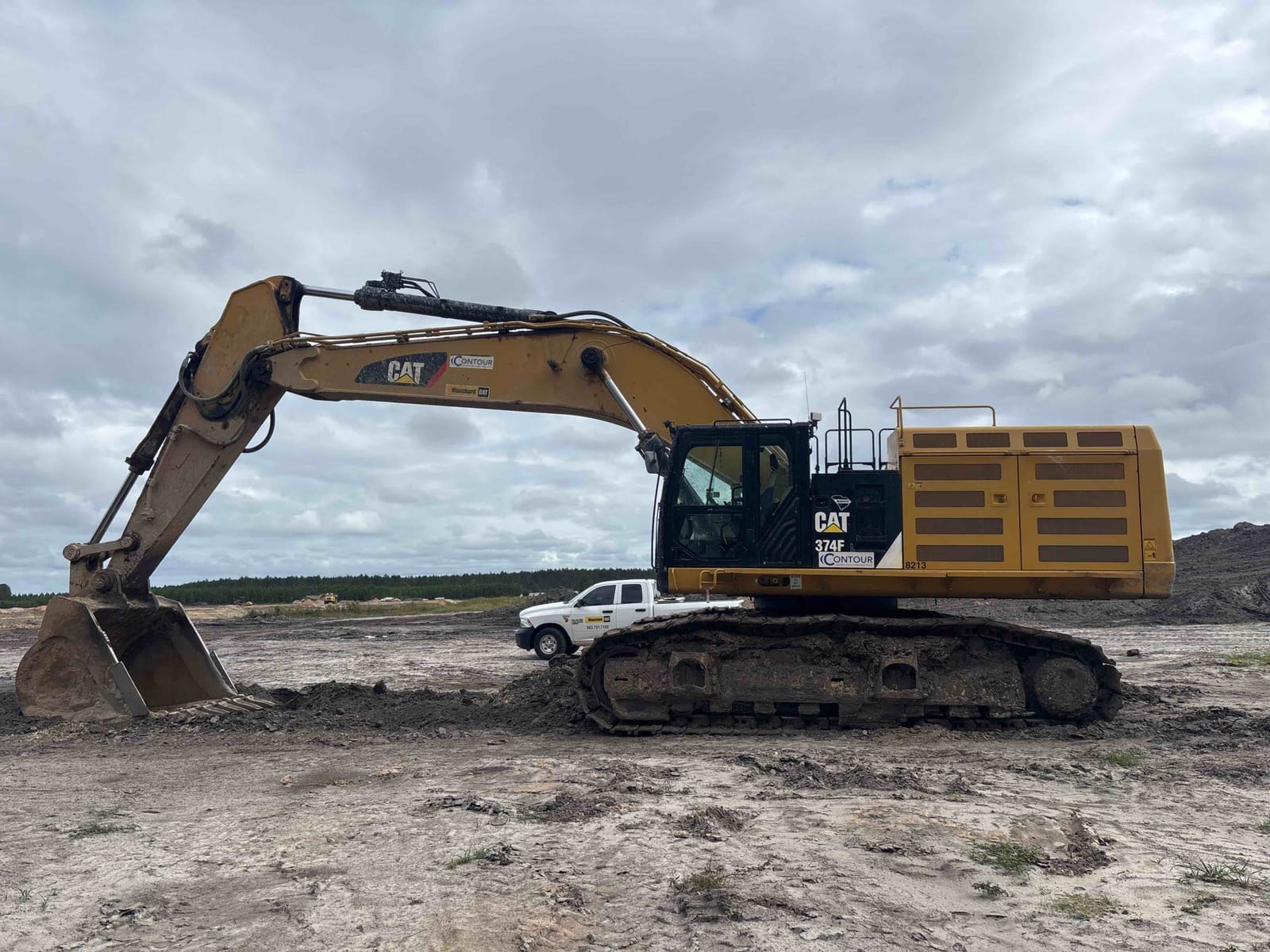 2019 Cat 374FL