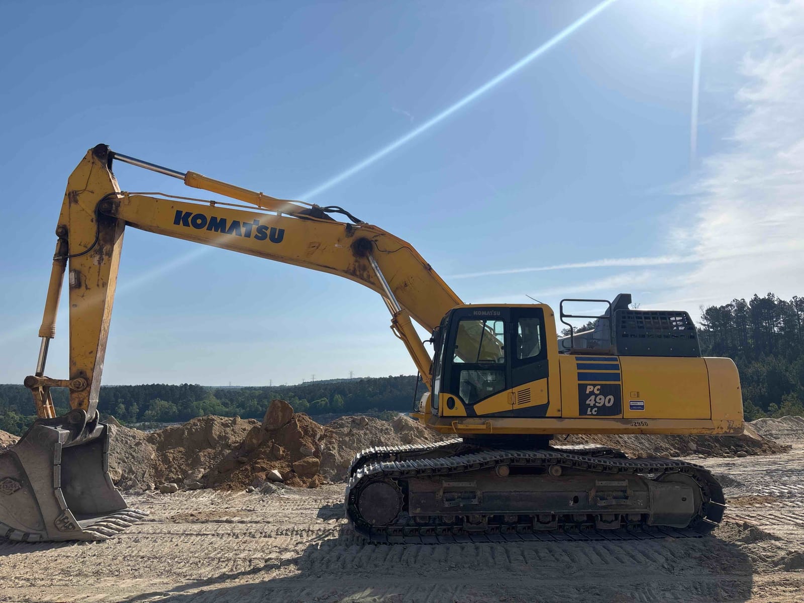 2020 Komatsu PC490-LC
