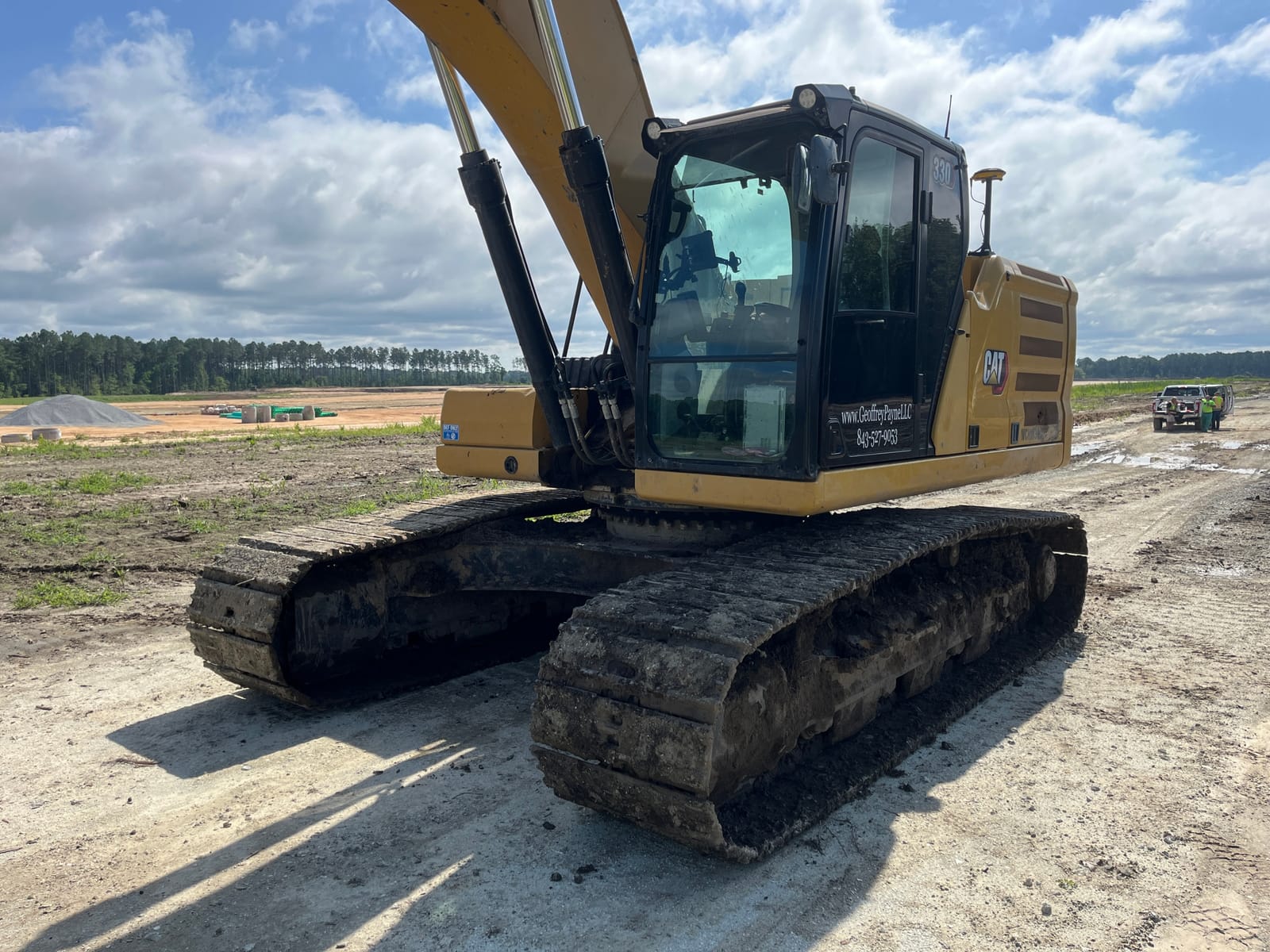 2020 Cat 330