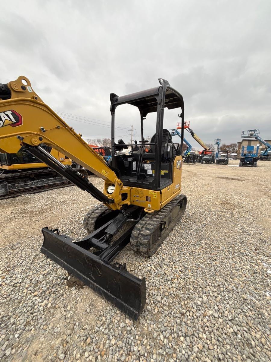 2024 Cat 302.7-07LO