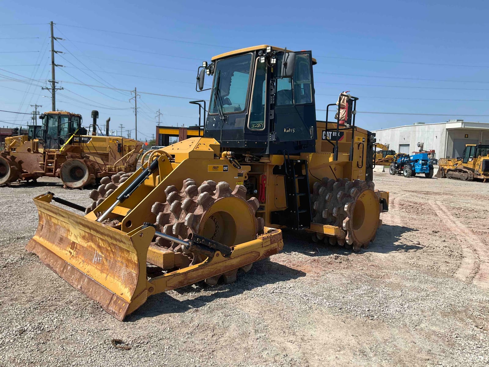 2019 Cat 815K