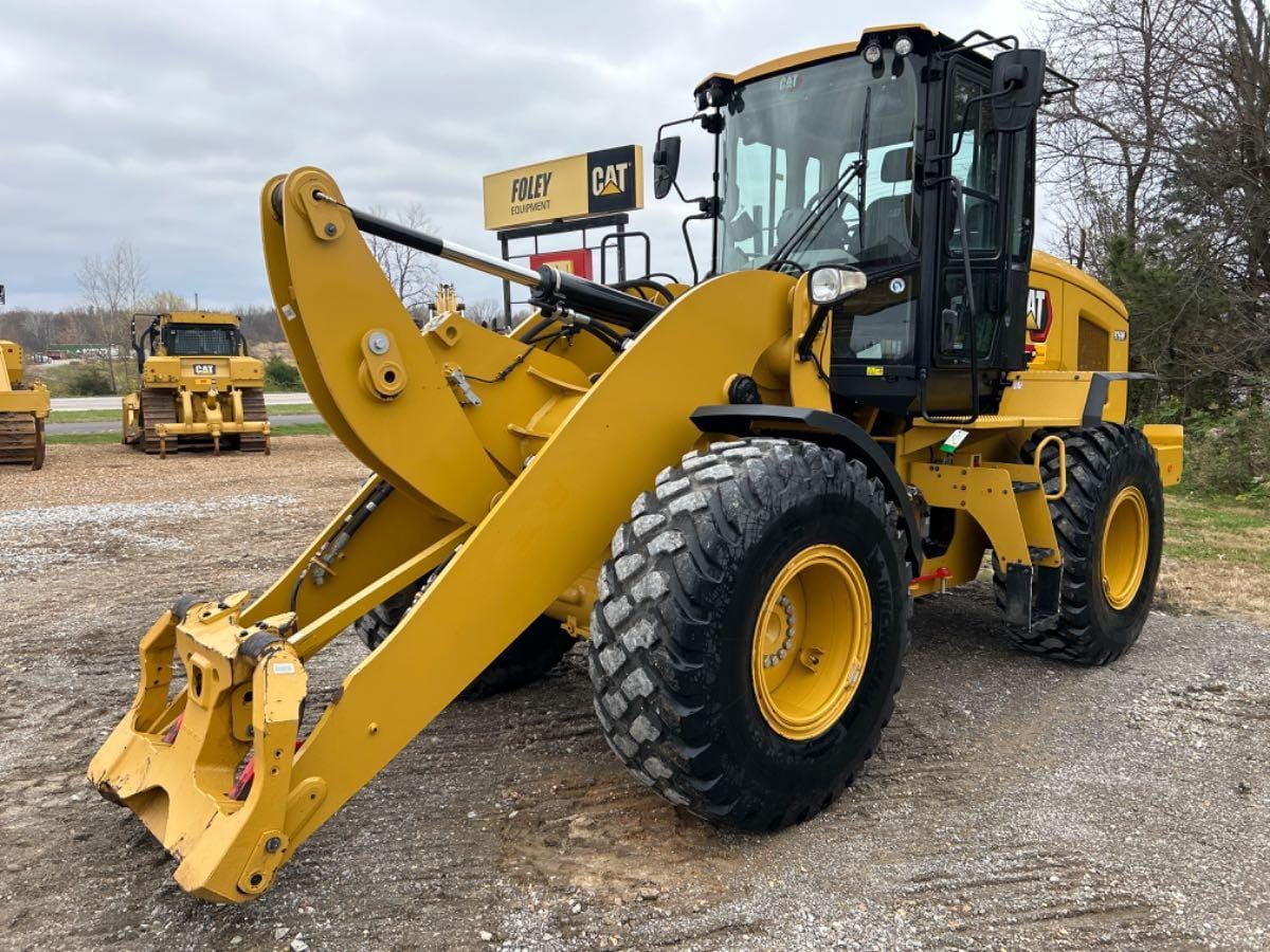 2021 Cat 926MHL