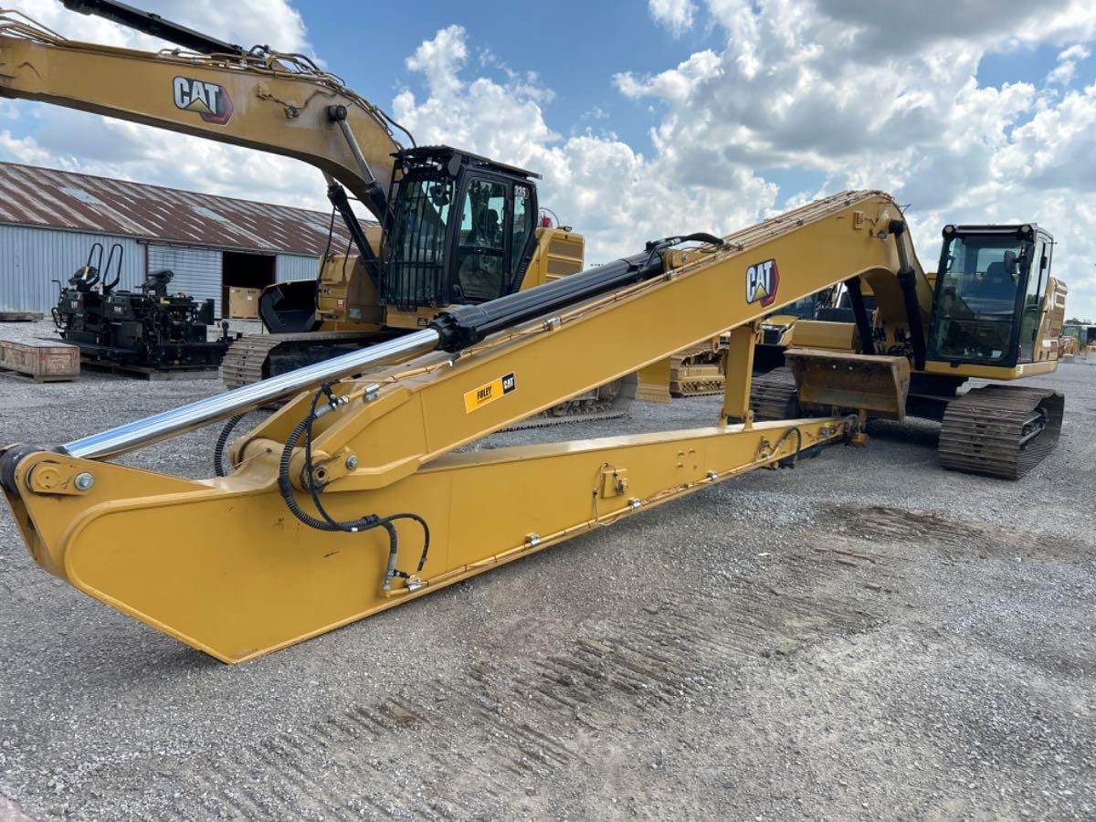 2021 Cat 326-07LRX