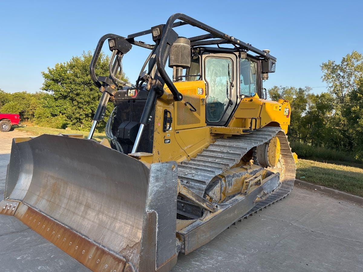 2024 Cat D6-20P30I