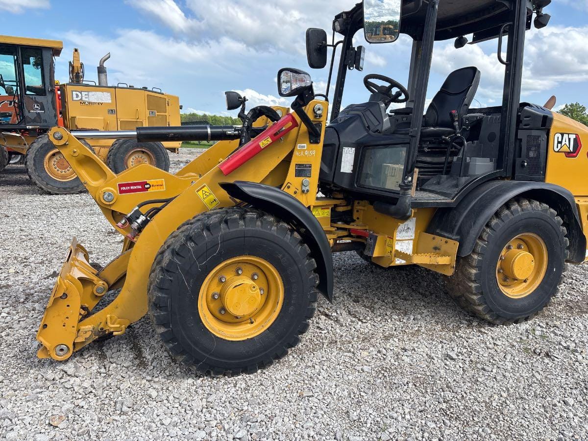 2023 Cat 906-14