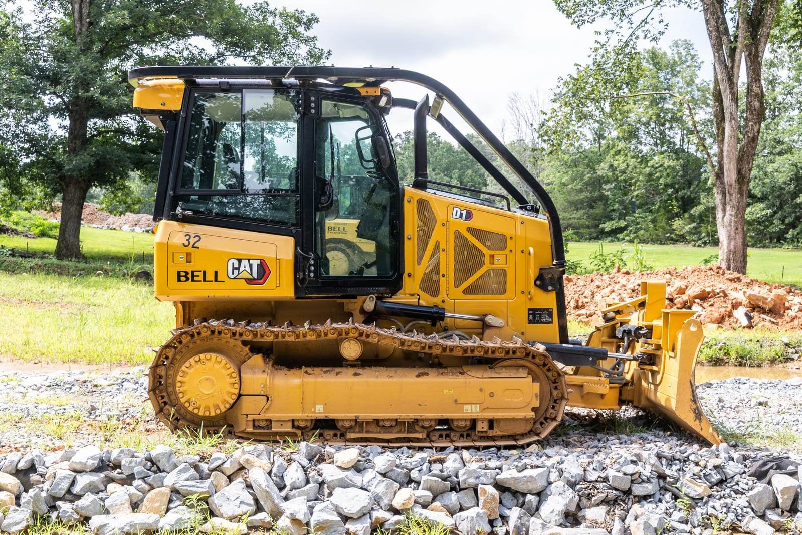 2023 Cat D1-12