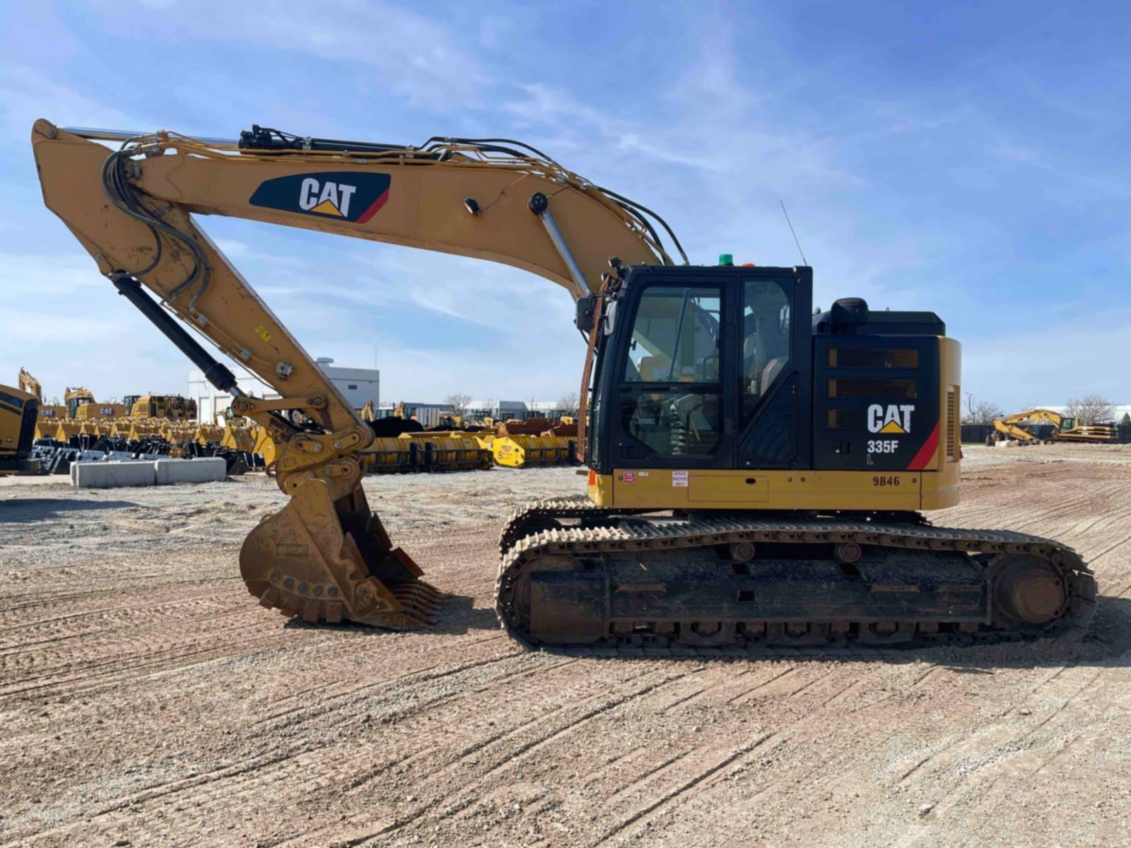 2019 Cat 335FL10M