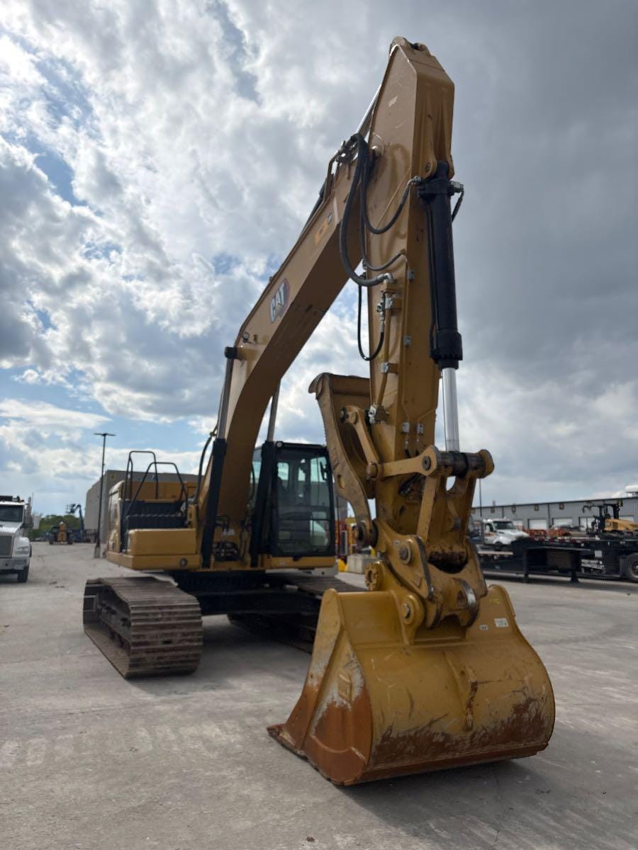 2022 Cat 330-0710X