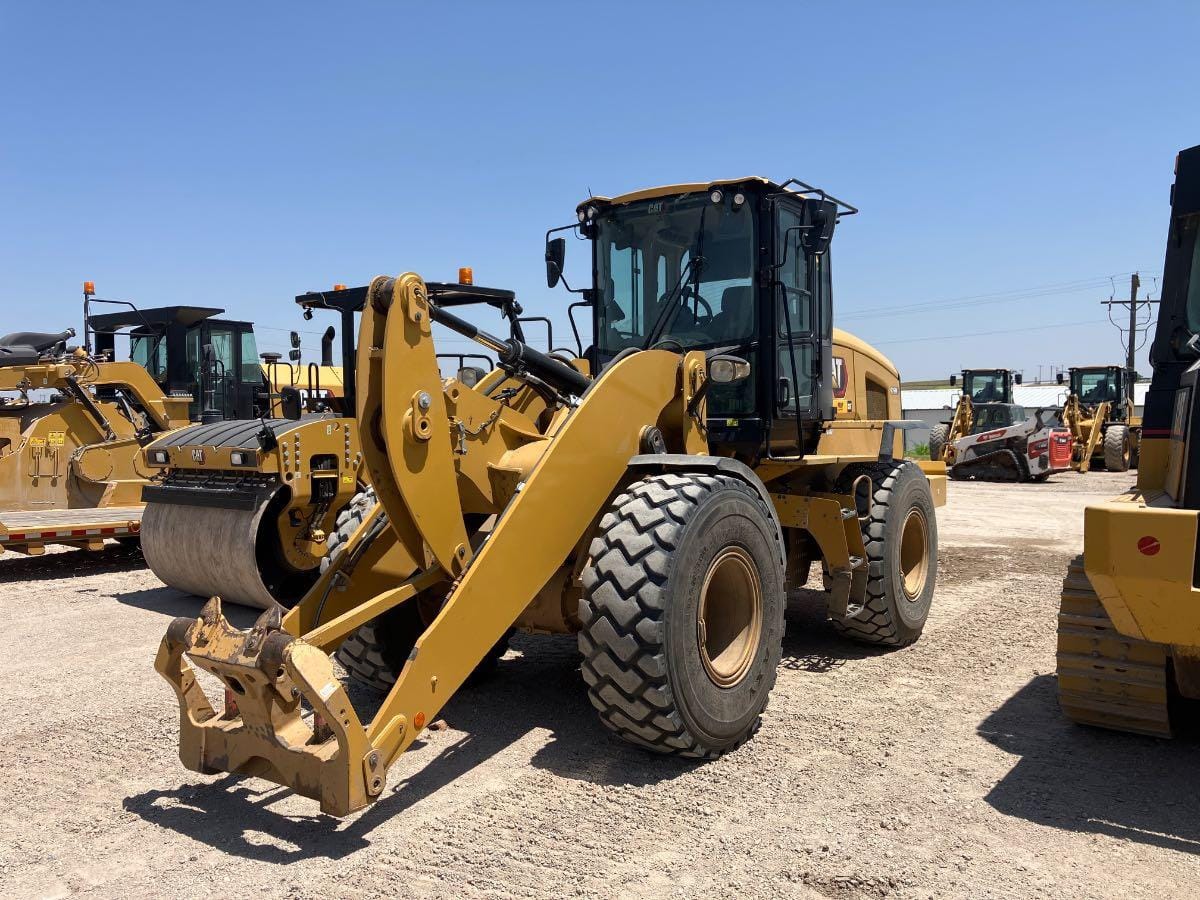 2020 Cat 926MHL
