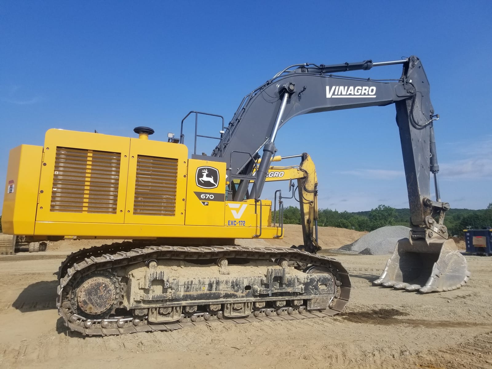 2023 John Deere 670 P