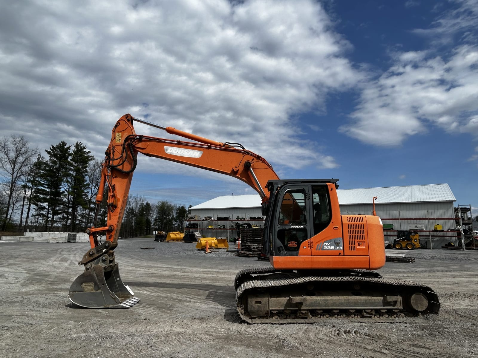 2013 Doosan DX235LCR
